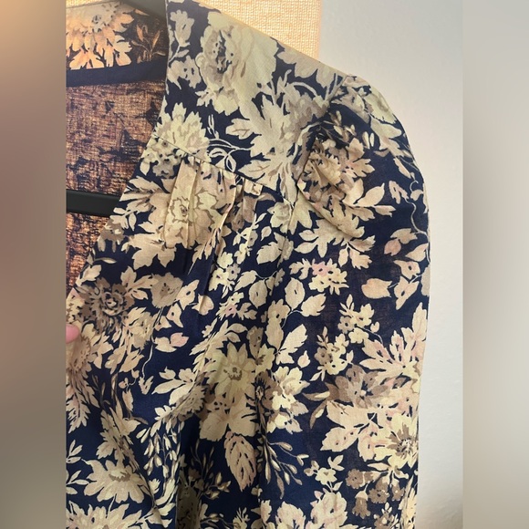 Sezane Country Flowers Dress in Navy and Cream | Size 34 | US Size 2 - Picture 10 of 12